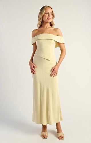 Buttercream off-shoulder set